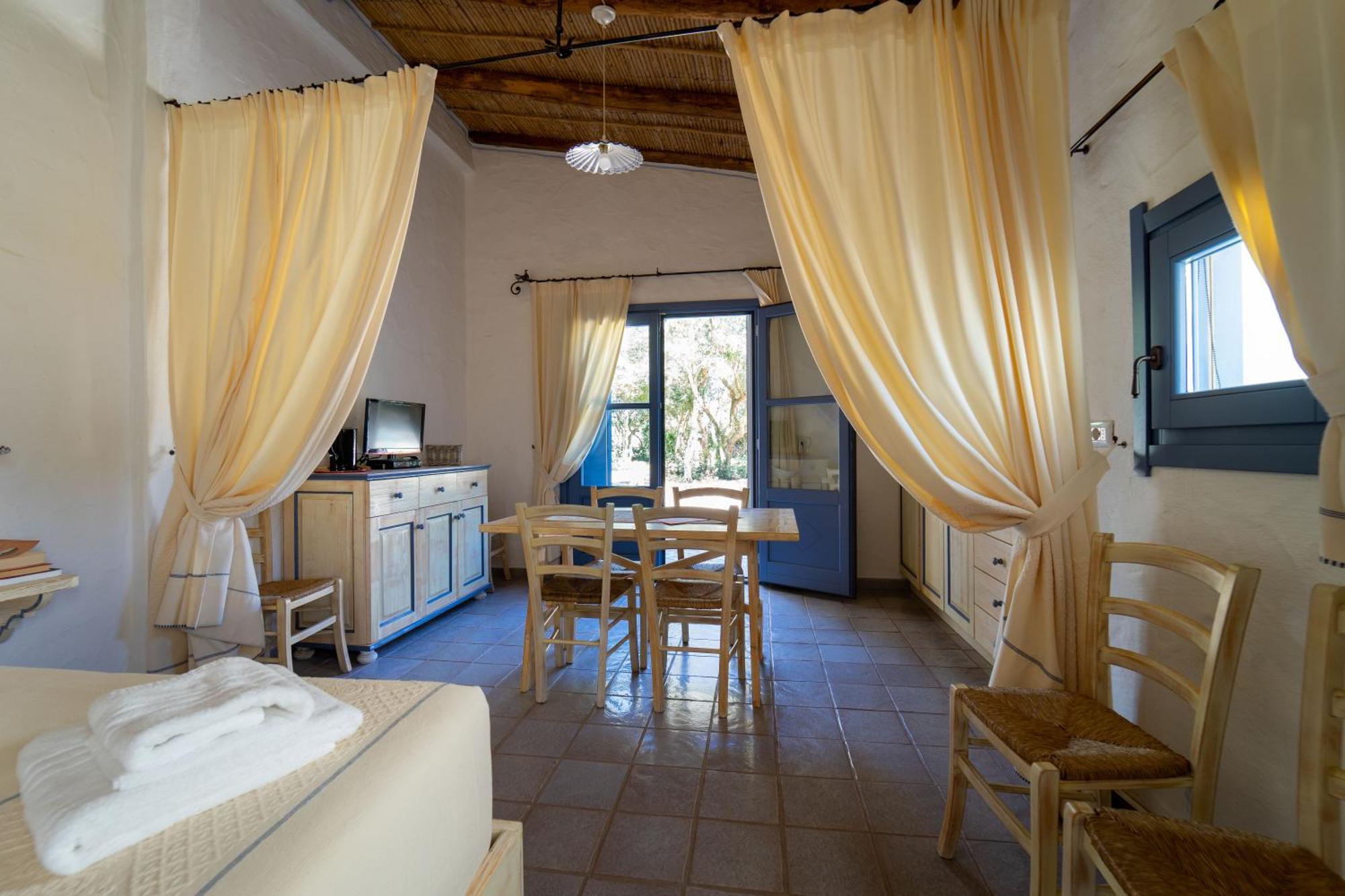 Residence Isola Dei Mori SantʼAntìoco Eksteriør bilde