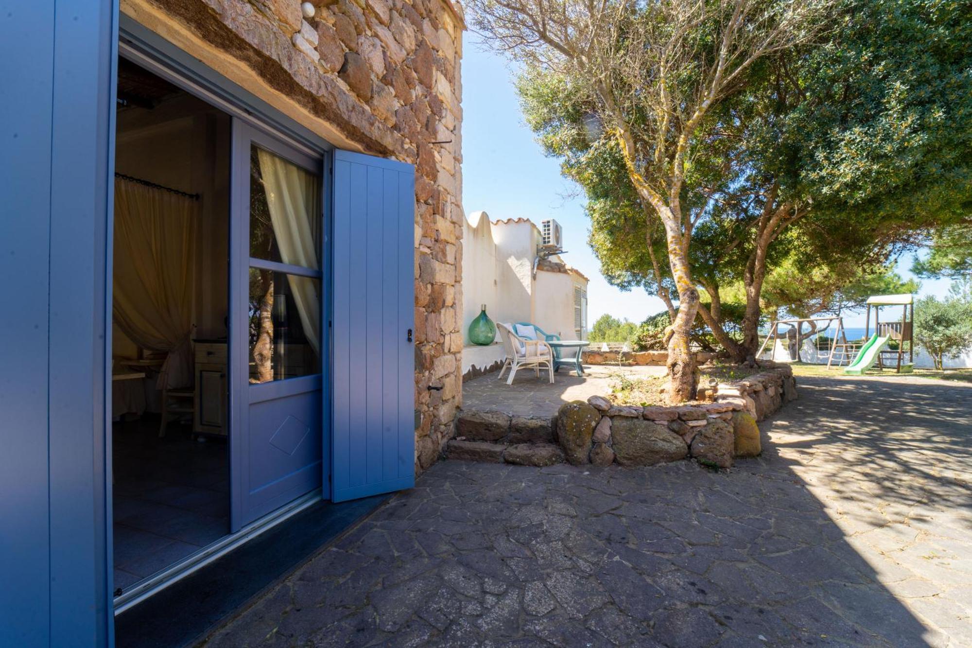 Residence Isola Dei Mori SantʼAntìoco Eksteriør bilde