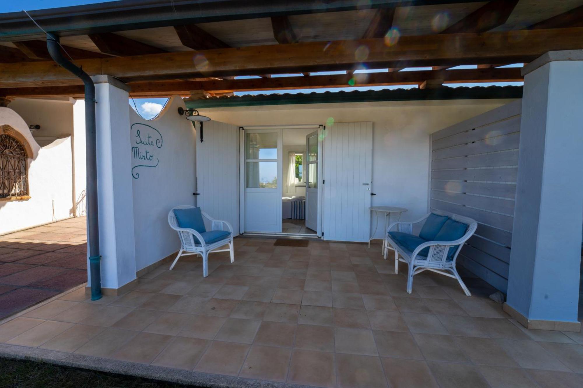 Residence Isola Dei Mori SantʼAntìoco Eksteriør bilde